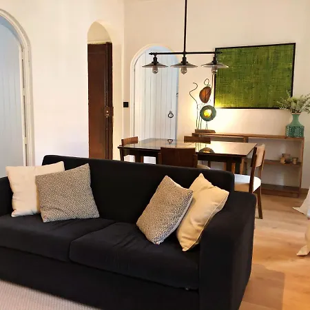 Vintage 2bedroom Διαμέρισμα *